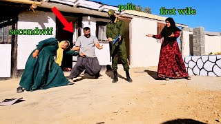 Download Lagu Zahra Destroys the Fence – Heshmat called Police to control Second wife MP3 Download Lagu Zahra Destroys the Fence – Heshmat called Police to control Second wife MP3