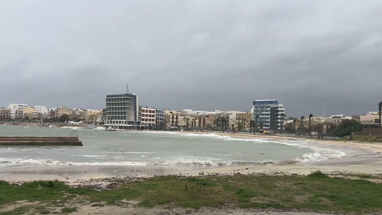 Birzebbuga pretty bay beach 🏖️ in January 😱😱