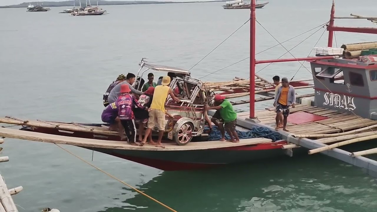 sayang stainless pa naman ang tricycle....