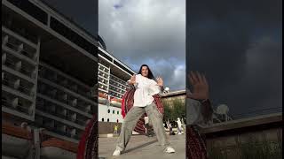 İşte O Dans Şfet シ