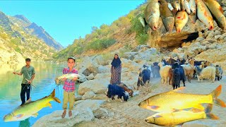 🏔️Nomadic life in the mountains: traditional fishing and herding among the plains and raging waters🌊