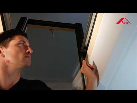 Vídeo: Què és una placa d'ampit en una porta?