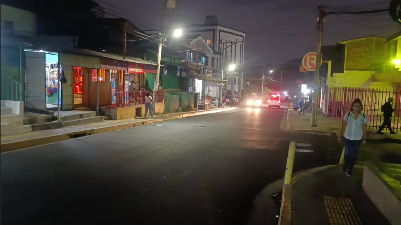 Caminando de noche en cuscatacingo parte 2 San Salvador el salvador 