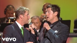 Ernie Haase & Signature Sound - He Made a Change [Live] chords