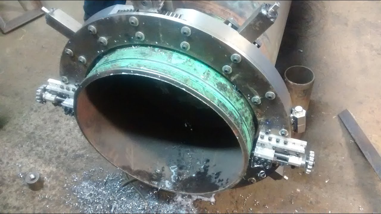 Cortatubos electrico