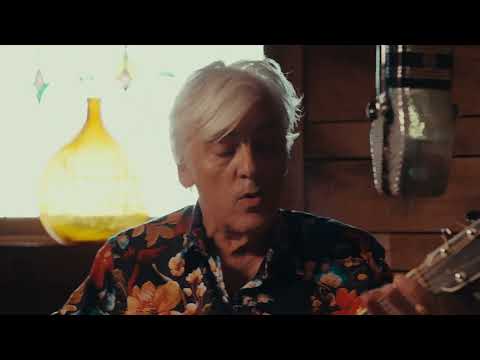 Robyn Hitchcock - "I Often Dream of Trains" (Live at Acheron Studios)