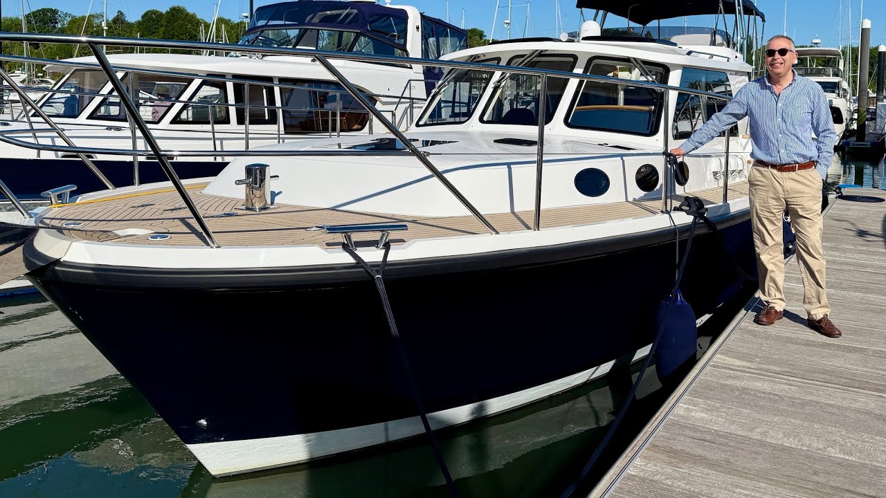 £923,000 Yacht Tour : Dale 40