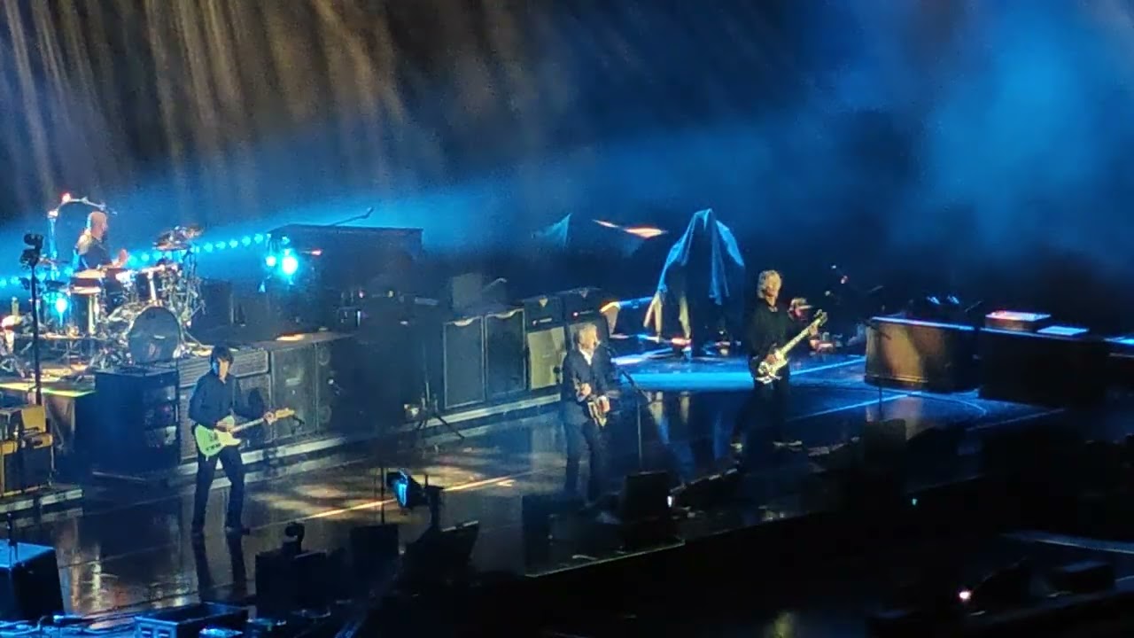Paul McCartney - Junior's Farm (Live in Paris, France 2024) 4K HD 60FPS