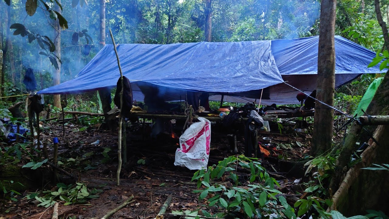Camping 5 hari 4 malam BUTUH 2 HARI BARU KAMI TIBA DI DESA PALING UJUNG KALIMANTAN TENGAH 