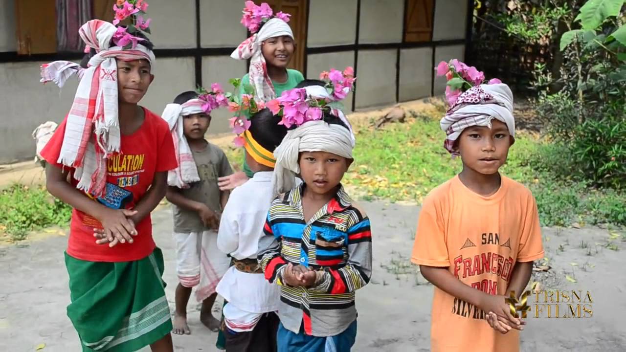 Baisagu dance by little Bodo boys of Assam, India. - YouTube