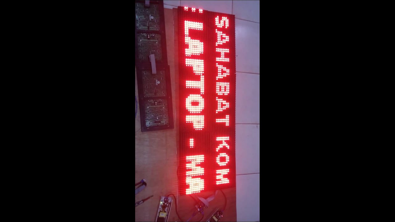 RUNNING TEXT 1m an 2 BARIS