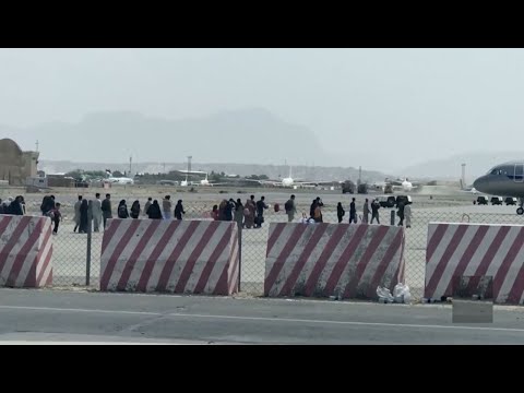 تنسيق أميركي مع طالبان لإجلاء الأجانب والعالقين في أفغانستان 🇦🇫
