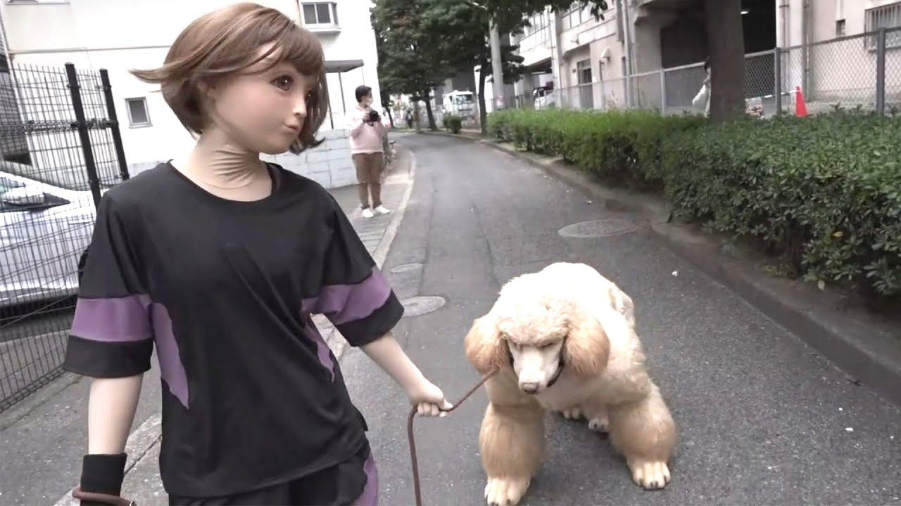 【密着取材】巷で噂の飼い主と大型プードル