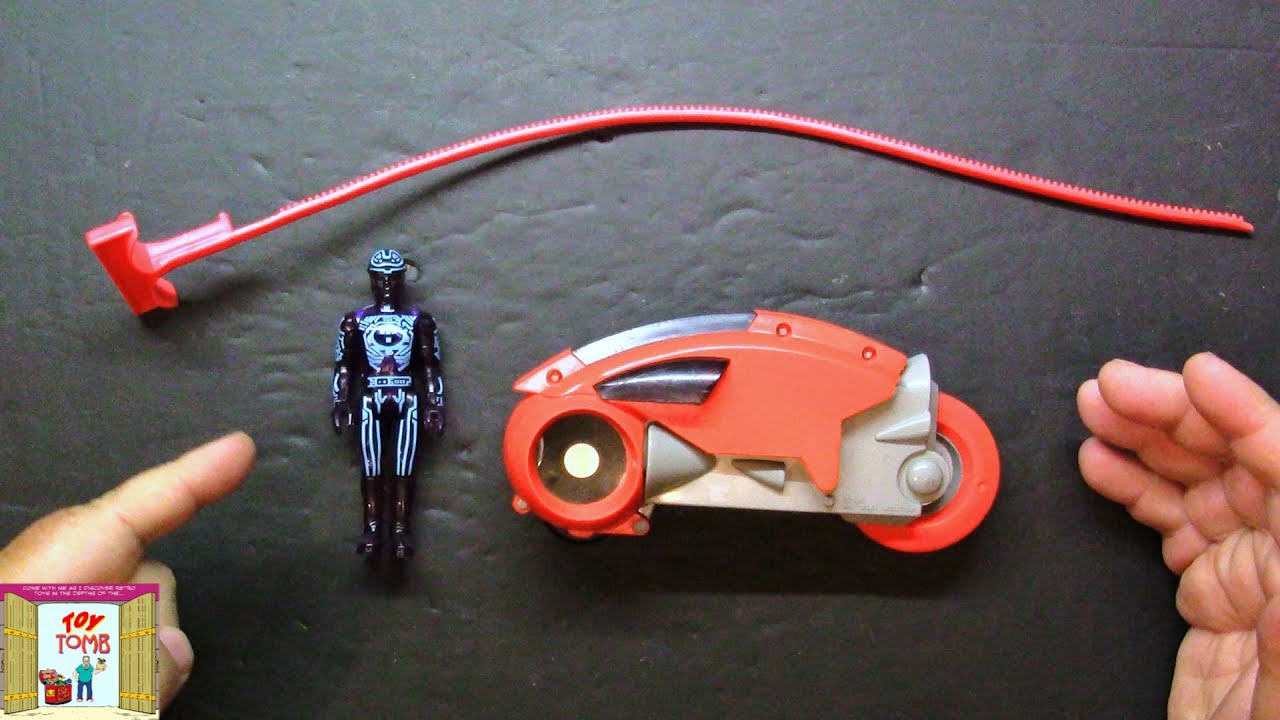 レア TOMY TRON トロン light Cycle ライトサイクル Tomy Tron Lightcycle and figure! - YouTube