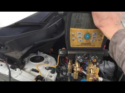 Honda CRV refrigerant charge adding the other half. Only 1 1/2°F