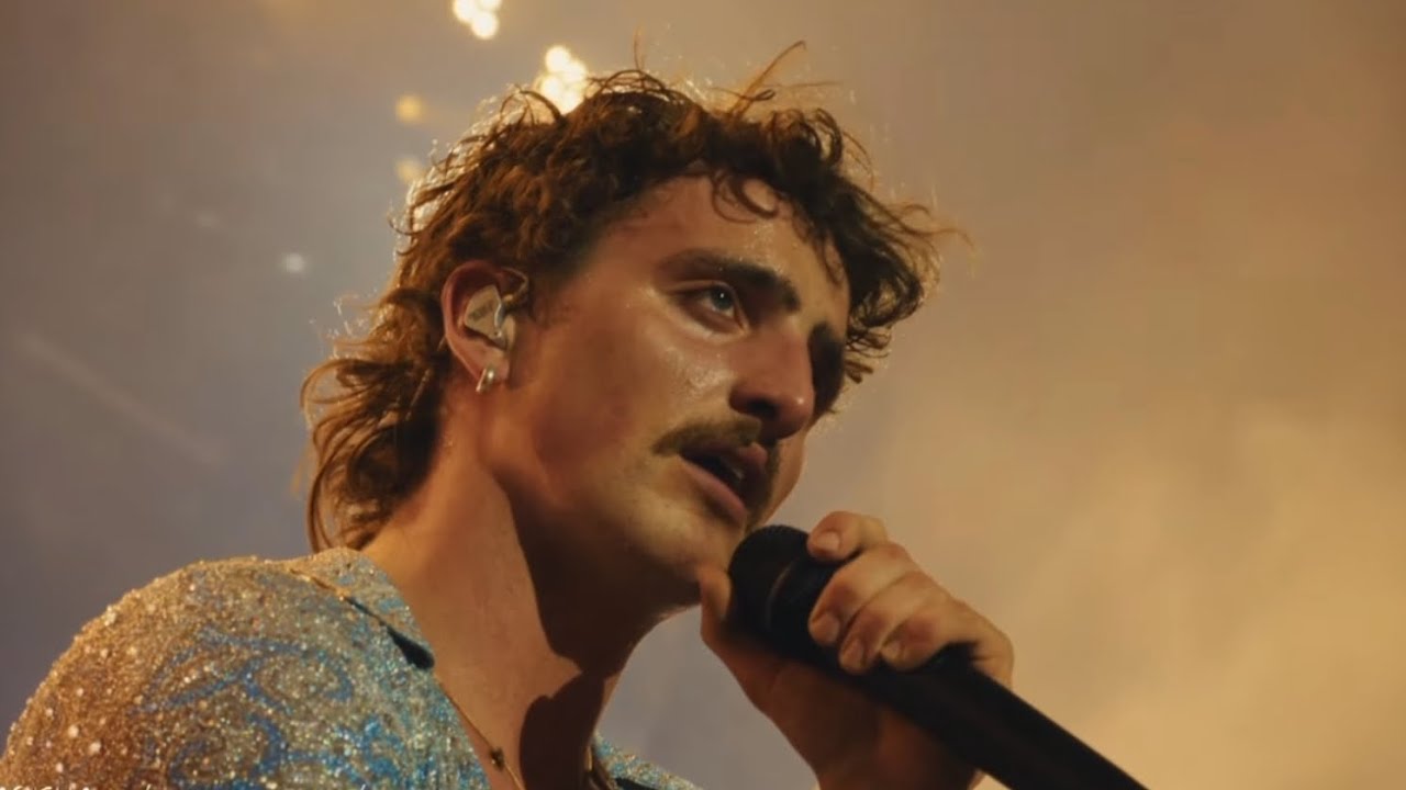 Benson Boone - ‘Beautiful Things’ FanCam Live at Coachella 2025 Benson Boone - ‘Beautiful Things’ FanCam Live at Coachella 2025