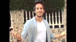 Chicos de DVicio hablan idiomas