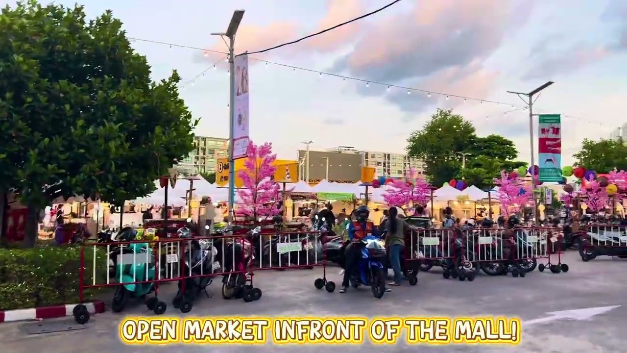 Exploring Thailand’s Robinson Lifestyle Mall & Local Market in Bangkok 🇹🇭