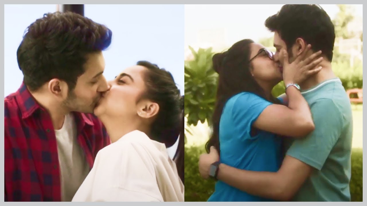 Prajakta koli kiss