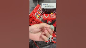 LEGO V8 engine with Technic of the 70s and 80s | Brickworld Chicago 2022