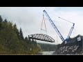 Brücke mit Raupenkran von Felbermayr eingehoben