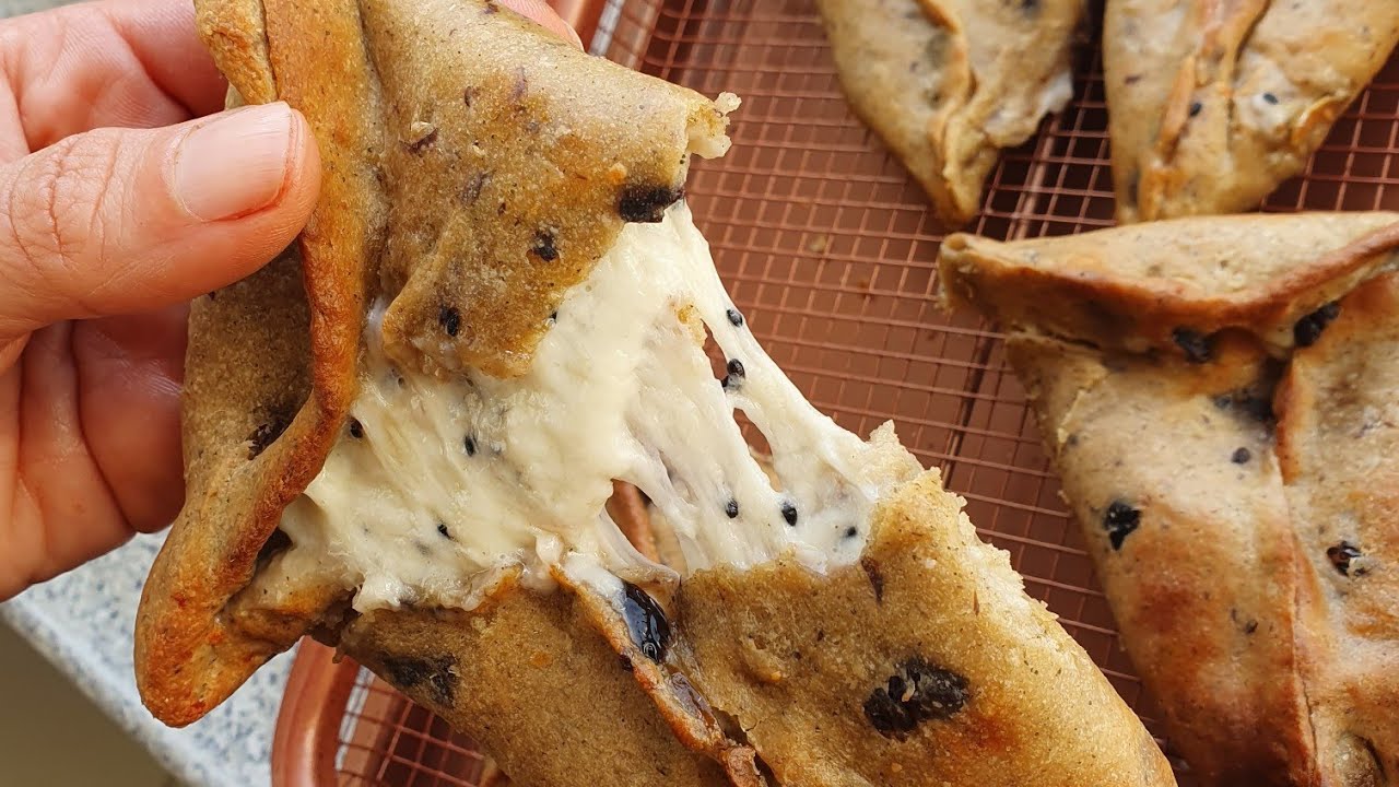 أطيب فطاير بالجبنة والزعتر الأخضر وزيتون بي عجينة الطحين الأسمر الصحي طعم خيال❤cheese zaatar fatayer