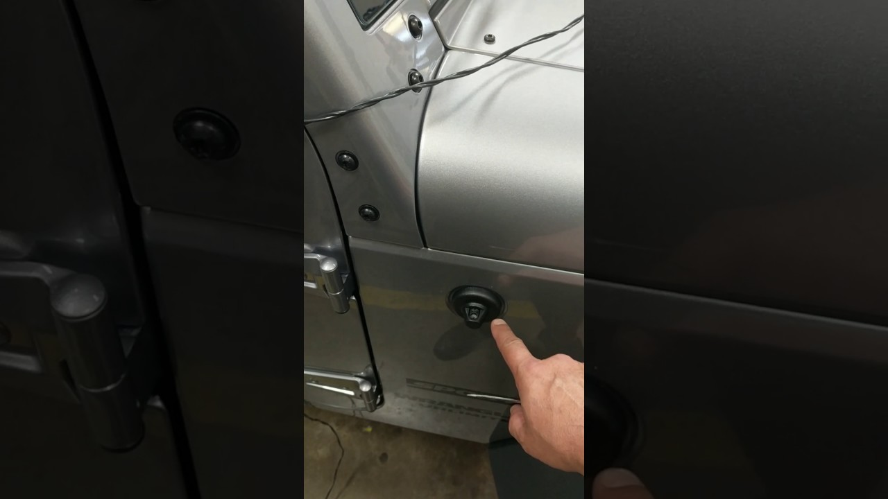 JK/U Antenna cover removal! - YouTube