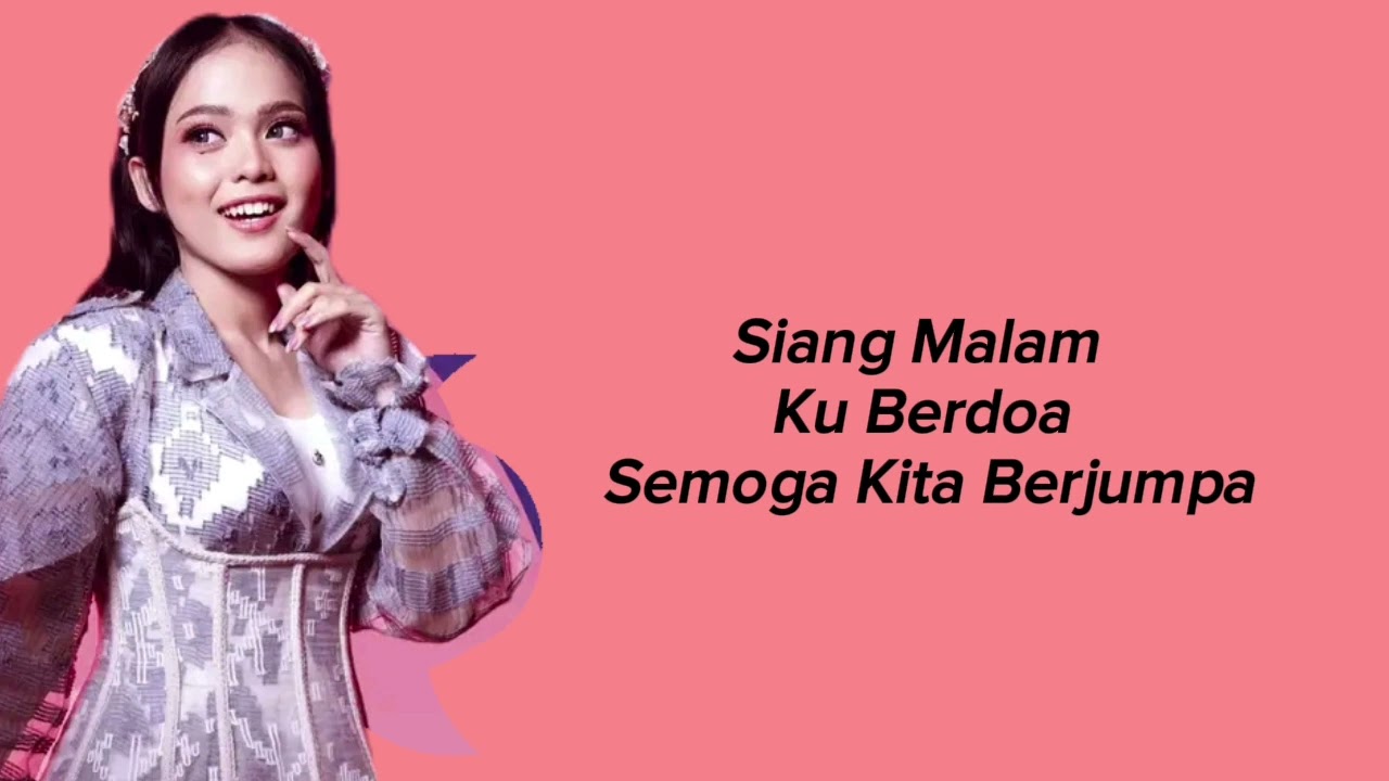 Putri Isnari Menggapai Cinta Lirik #menggapaicintaputri #putriisnari #putriisnarimenggapaicinta