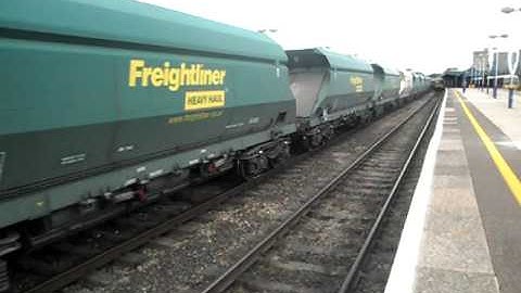 Freightliner Class 66 66546 Passing Didcot Parkway Working A Stone Train With A 3 Tone