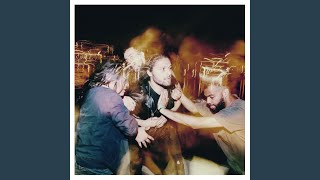 Video thumbnail of "Gang of Youths - Sjamboksa"