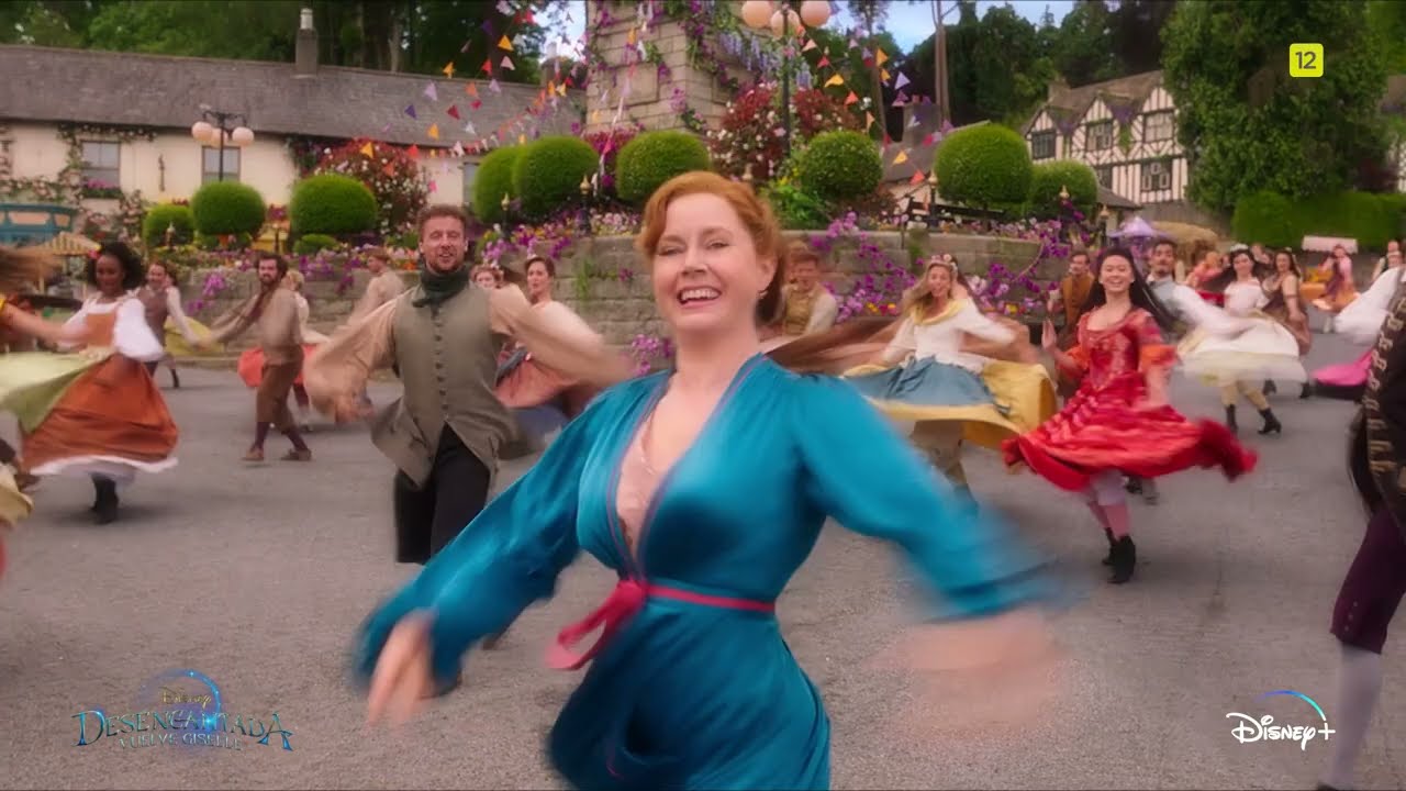 La NAVIDAD es mejor en Disney+