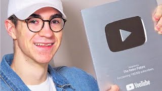 My 100,000 Subscriber Play Button! | The Retro Future