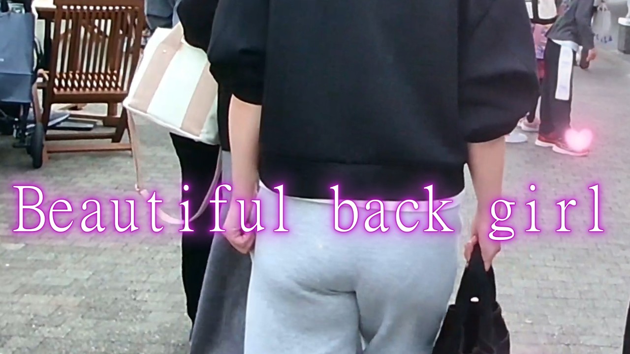 Какой узор под толстовкой? Вид сзади 024