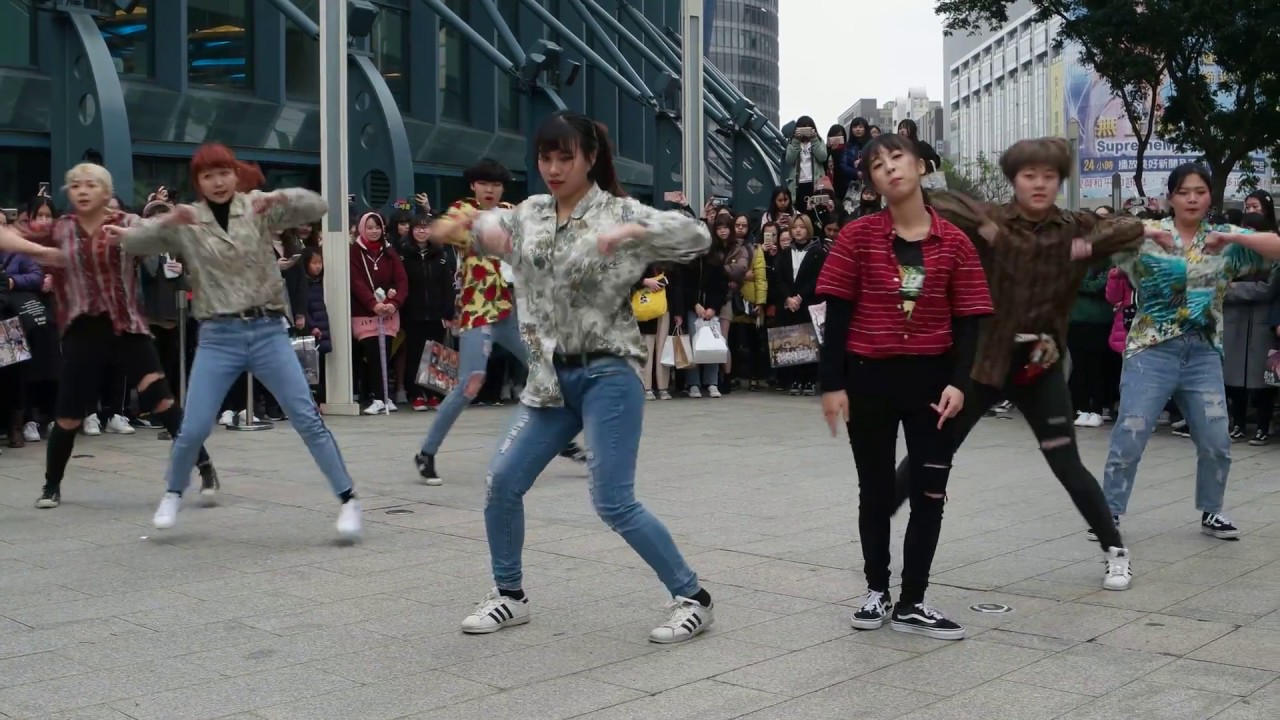 EXO場外應援快閃活動 DAZZLING