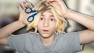 Я СУПЕР ПАРИКМАХЕР!(Никогда не давайте мне ножницы :'D (Toca Hair Salon Me) Если тебе понравилось то подпишись и поставь лайк ;) -------------------..., 2014-11-24T11:54:04.000Z)