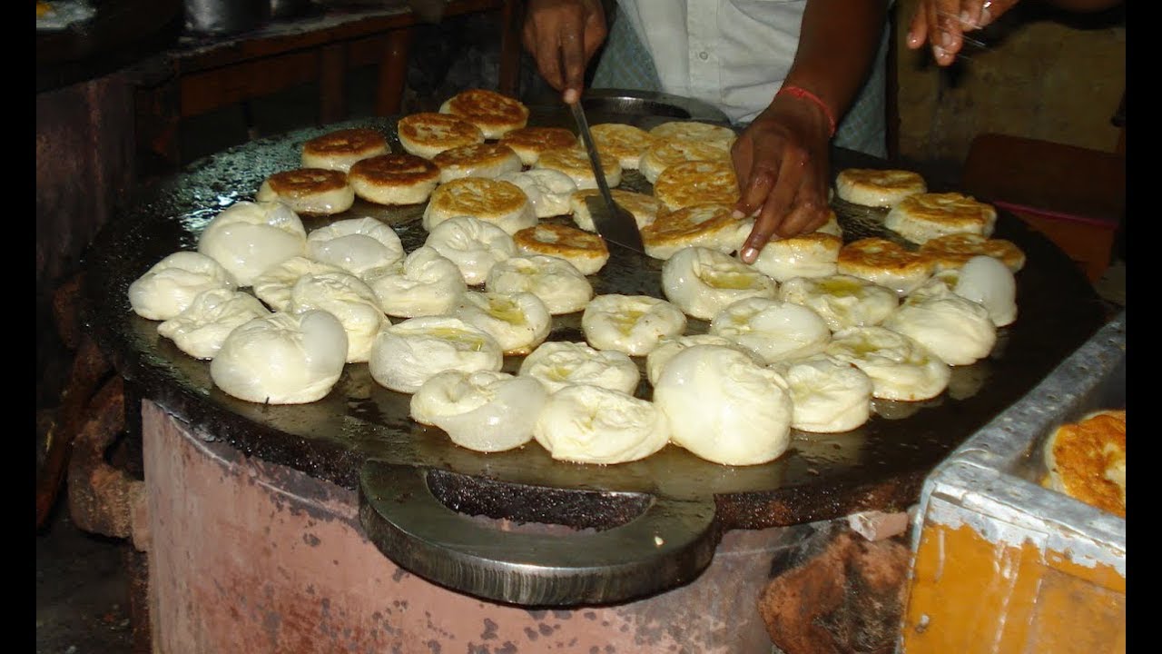 #Multi Layered Indian Flat Bread | PAROTTA MAKING | INDIAN STREET FOOD street food