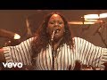 Tasha Cobbs Leonard - Gracefully Broken (Live At Passion City Church)