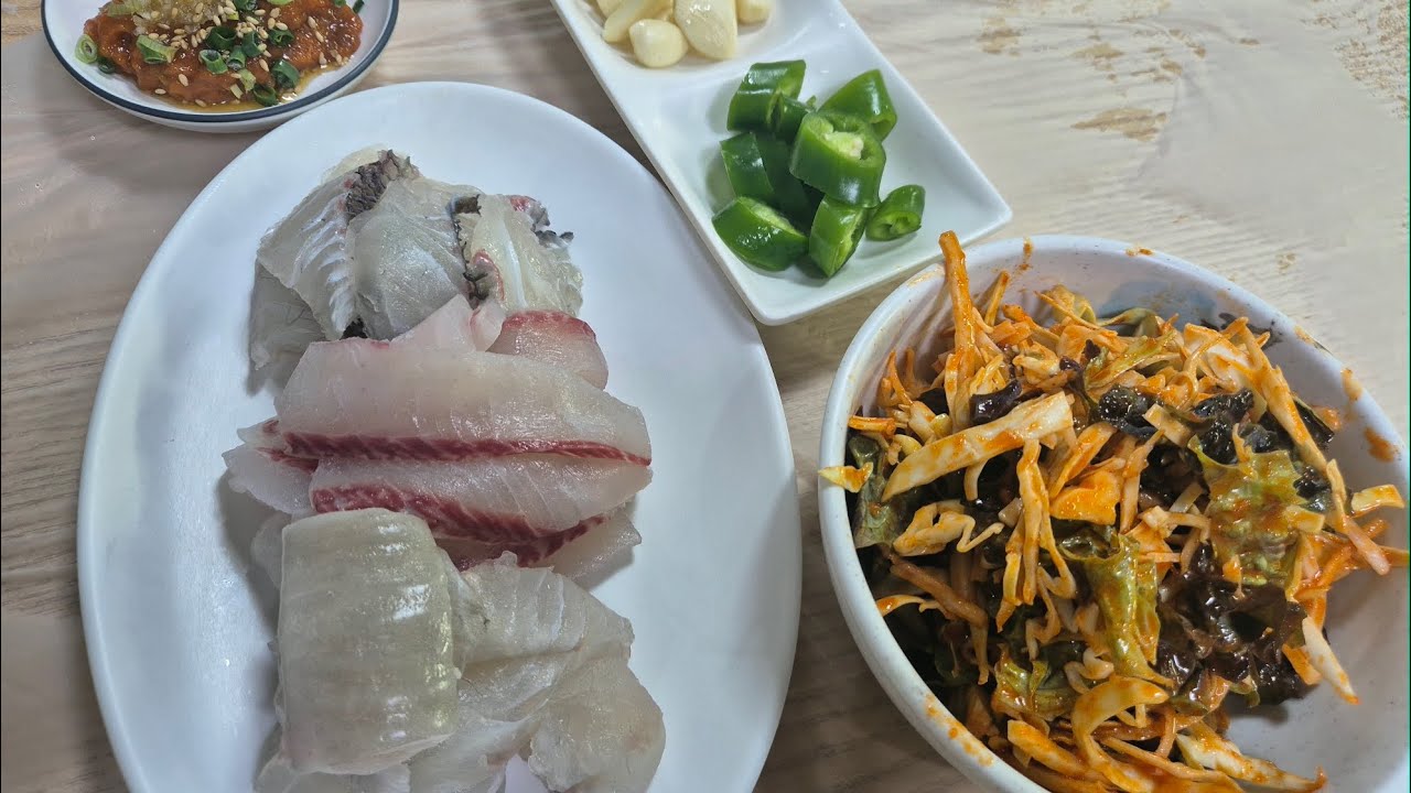 [오성식의 아침방송] 광안리 삼삼횟집 ****