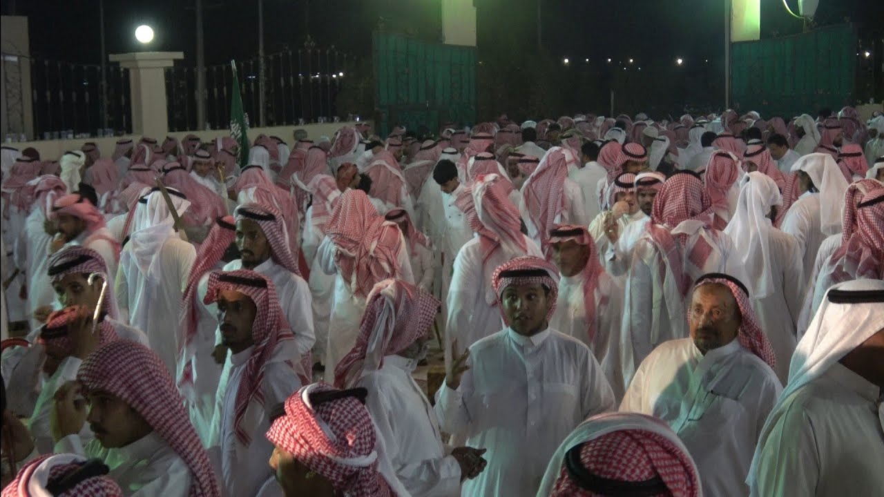 العرضه ولقطات للجمهور بدون قصايد الشعار  في احتفال آل سهله بقصر المعالي بمركز بني عطا بمحافظة الحجرة