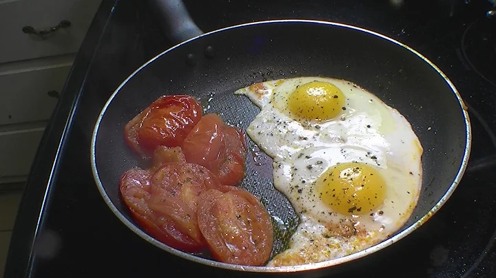 Fried  Eggs and Tomatoes Texas Style - DayDayNews