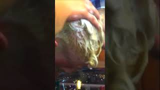 Как быстро вымыть голову Прикол #shorts How to quickly wash your hair Funny 笑聲 हँसी 笑い 웃음 ضحك Lachen