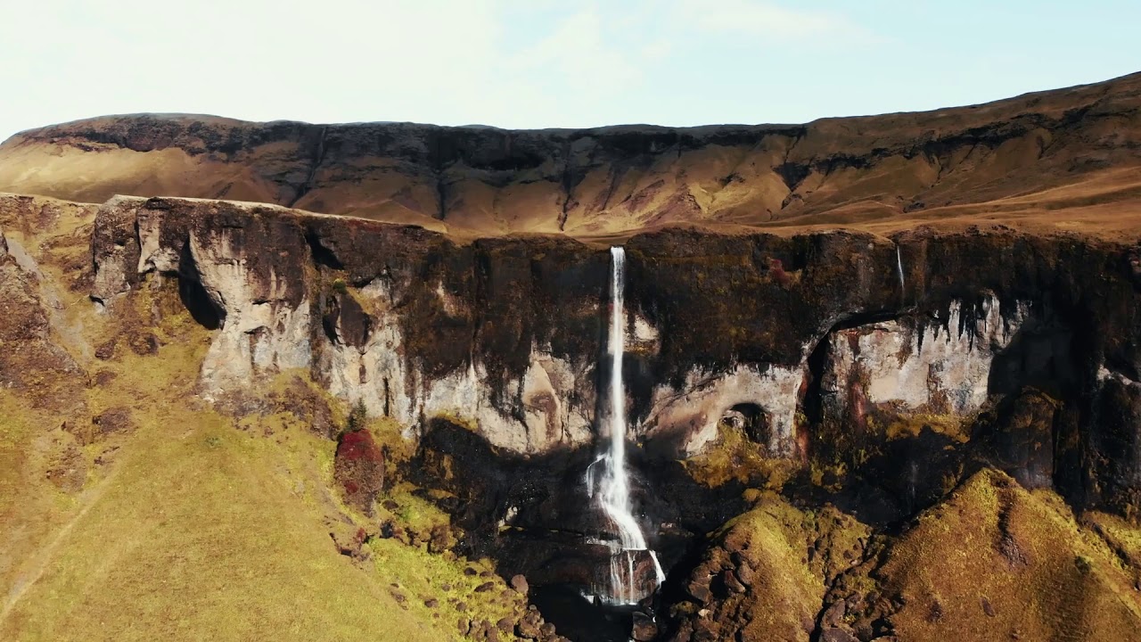 Foss á Síðu - waterfall in South Iceland — Foss á Síðu — video poster