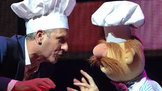 Adam Hills køøkïng with The Swedish Chef - The Muppets Take The O2, 14/7/18