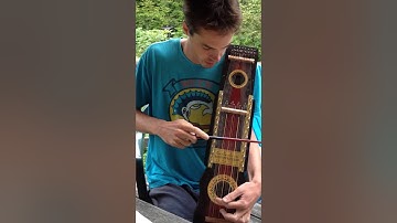 Sami Elu plays the Ukelin - Aloha Oe