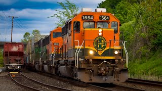 SD40-2 leads Roosevelt Bound Trash Train - Tacoma, WA