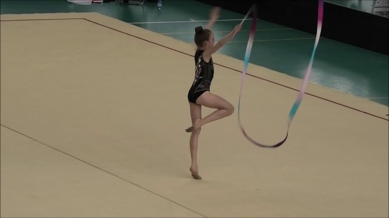 Závod SpS, SA-PDN a ostatních talentovaných závodnic v sestavě se stuhou: 1. - 9. místo