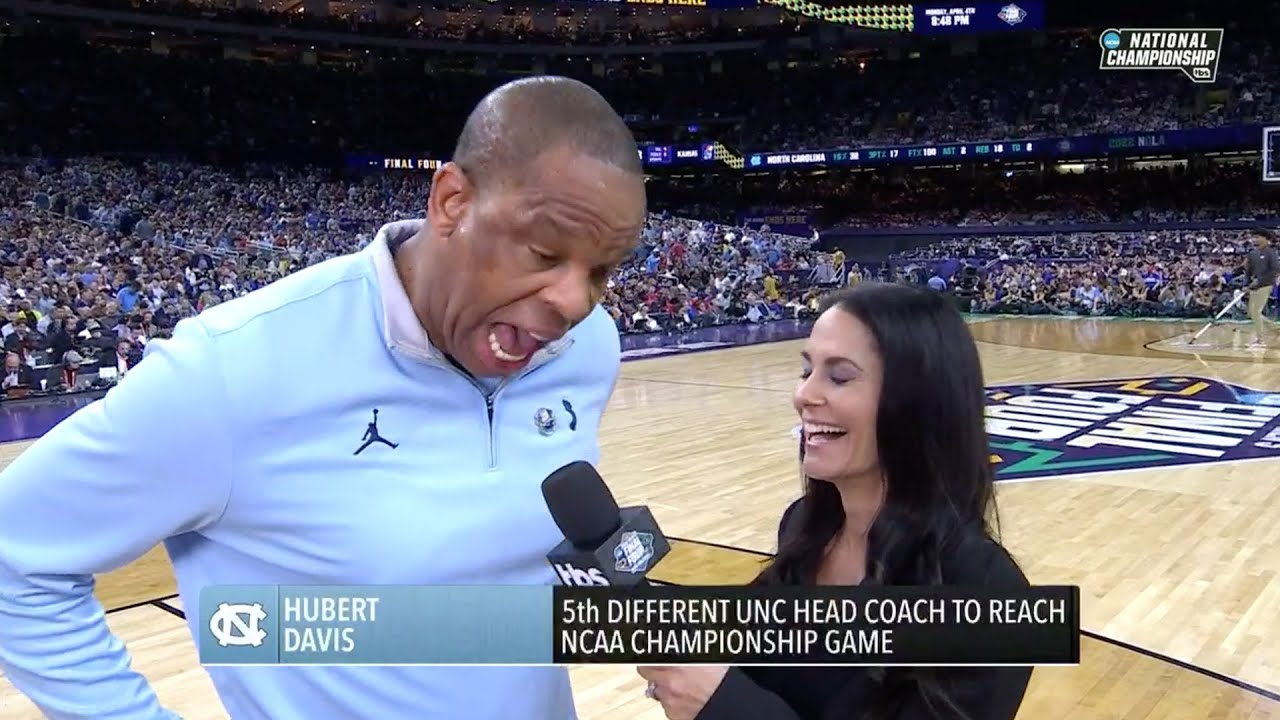 UNC coach Hubert Davis is INTO it for in-game interview