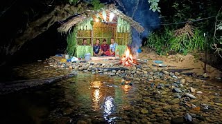 Download Lagu Diguyur hujan deras siang malam, tidur nyenyak di shelter ditengah sungai, relaxing rain sound MP3