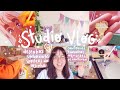 🏠 studio vlog #4 // desenhos, unboxings, cantorias, trabalhos e spoilers da lojinha! ☁️👜