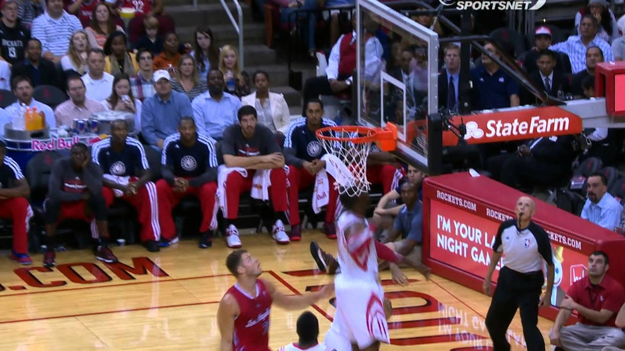 Dwight Howard REJECTS Blake Griffin's Shot Into The Seats